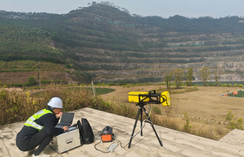 广东某露天矿山监测